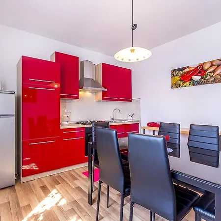 Miro Apartment
